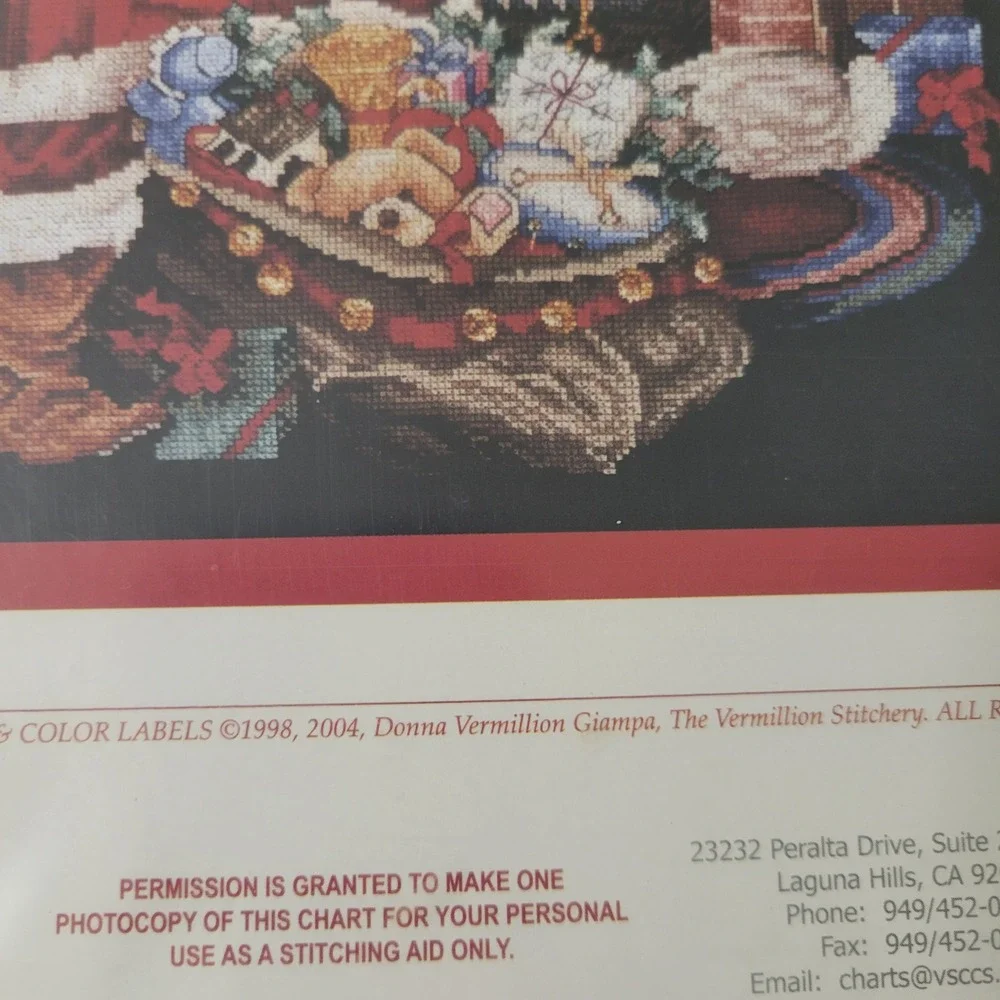 The Vermillion Stitchery Santa's Fireplace Cross Stitch Chart Donna‎ Giampa 221